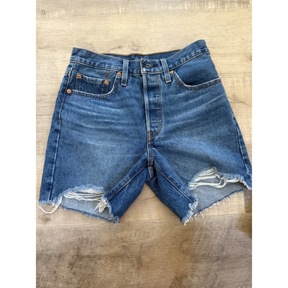 Levi's 501 High-Rise Distressed Denim‎ Cut-Off Shorts - Size 26